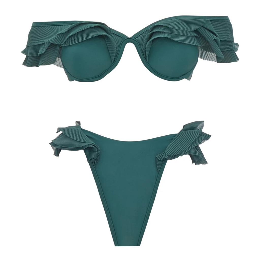 ANDREA IYAMAH SALAMA bikini set.
